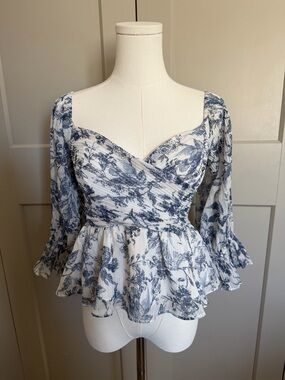 Express Blue White Floral Peplum Blouse Size Small Romantic Top